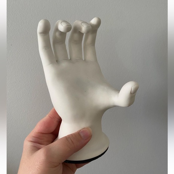 Hand shaped photo holder - Picture 1 of 4